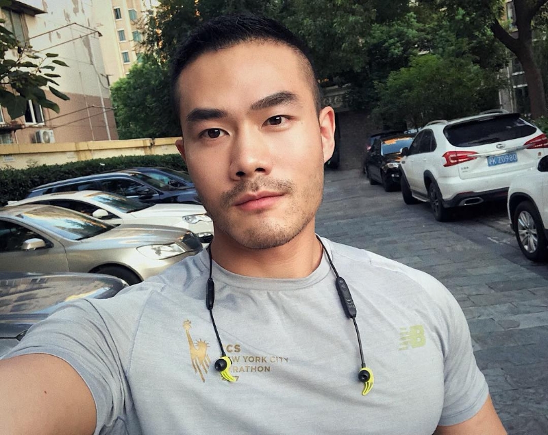 誠的第一张照片--九龙蓝颜知己交友网